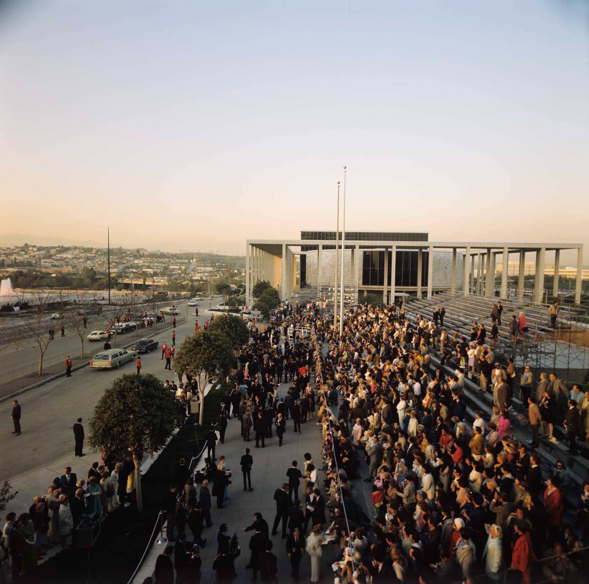 Exterior of the Dorothy Chandler Pavilion, 1969
Courtesy of Academy Awards show photographs, Margaret Herrick Library, Academy of Motion Picture Arts and Sciences, photo: Long Photography