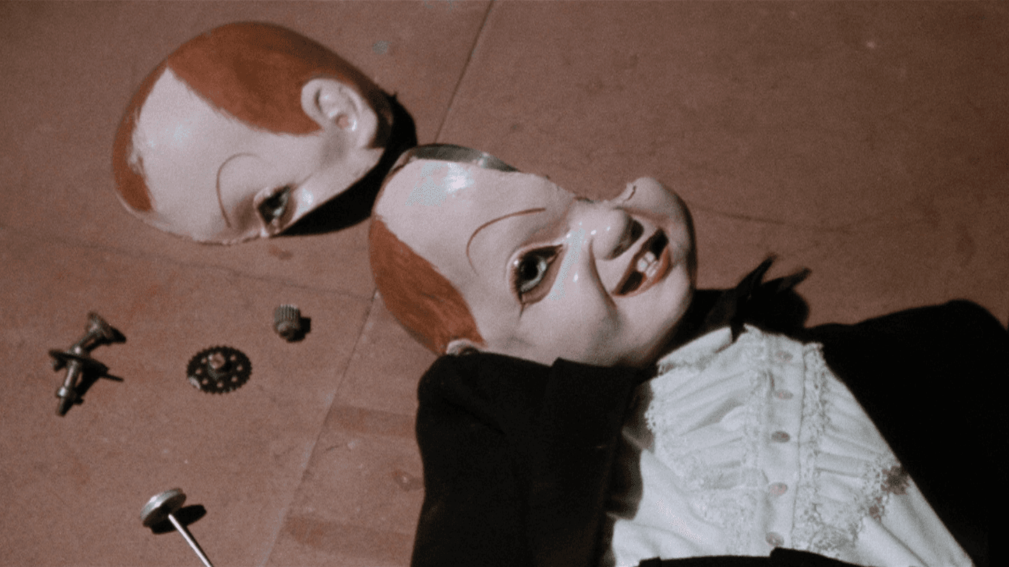 Deep Red marks Dario Argento's triumphant return to horror as well as the filmmaker's first collaboration with Goblin, the prog rock outfit responsible for scoring Suspiria (1977).