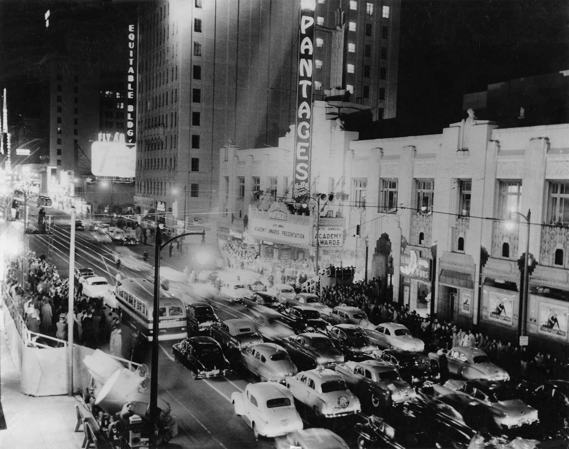 The exterior of the RKO Pantages Theatre during the 1951 Academy Awards ceremony
Courtesy of Academy Awards show photographs, Margaret Herrick Library, Academy of Motion Picture Arts and Sciences