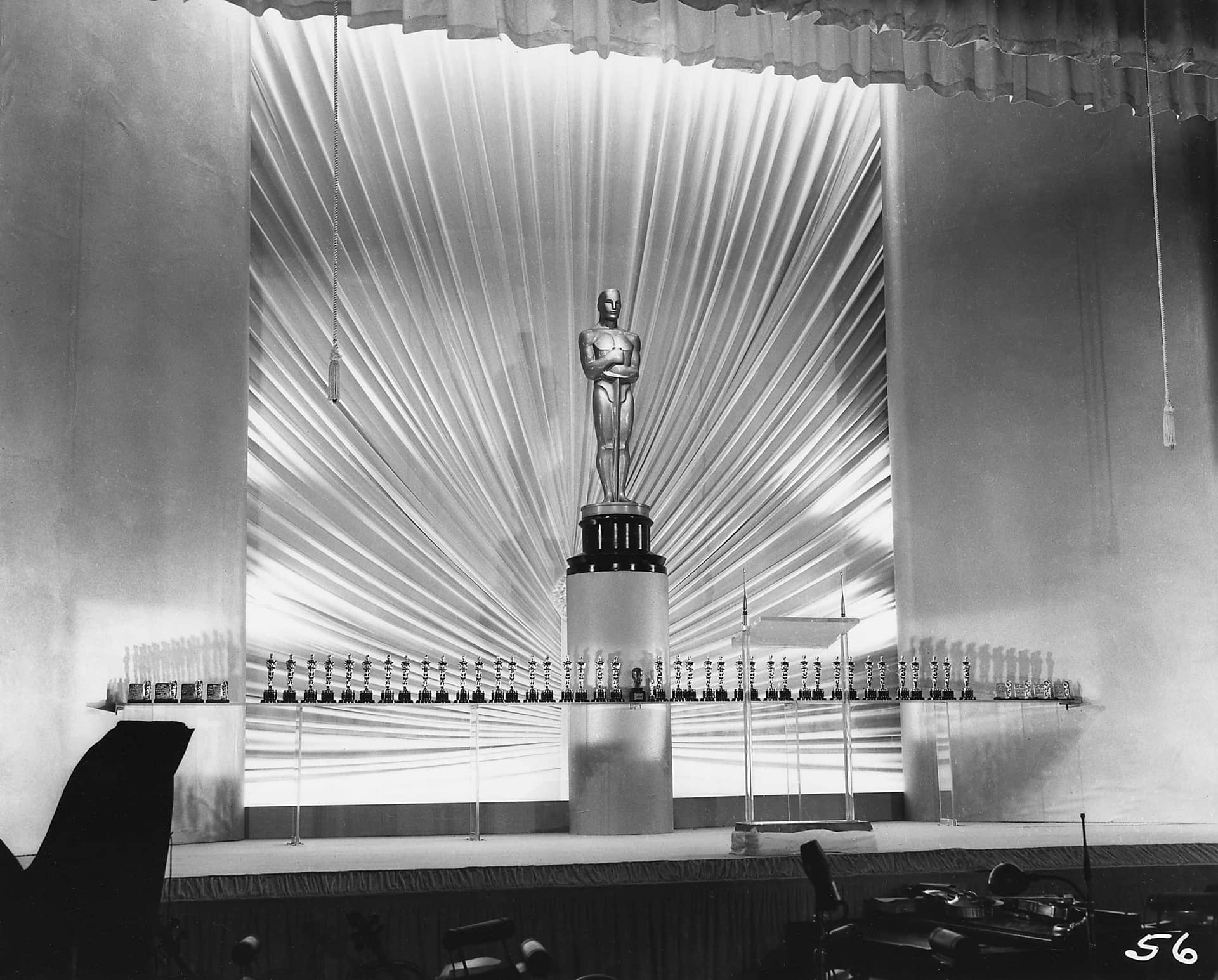 The Academy Awards stage, 1949
Courtesy of Academy Awards show photographs, Margaret Herrick Library, Academy of Motion Picture Arts and Sciences