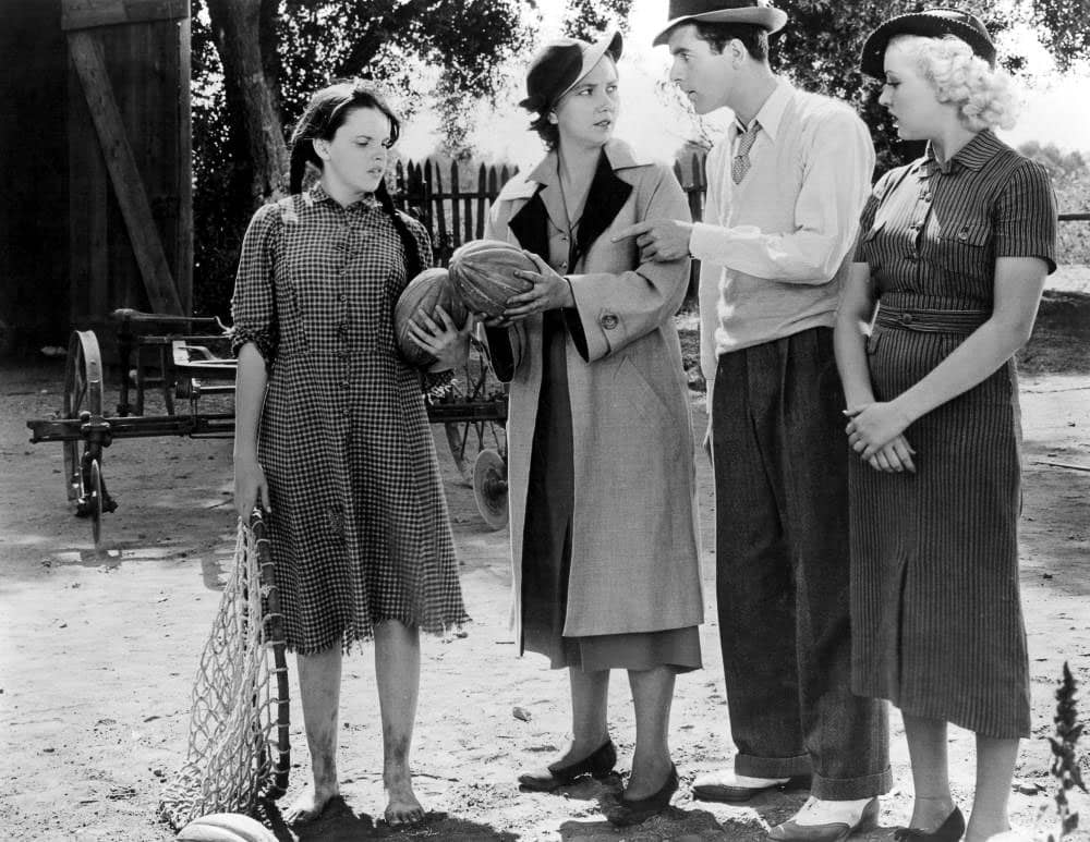 Mar30 PIGSKIN PARADE SewingCircle5-banner