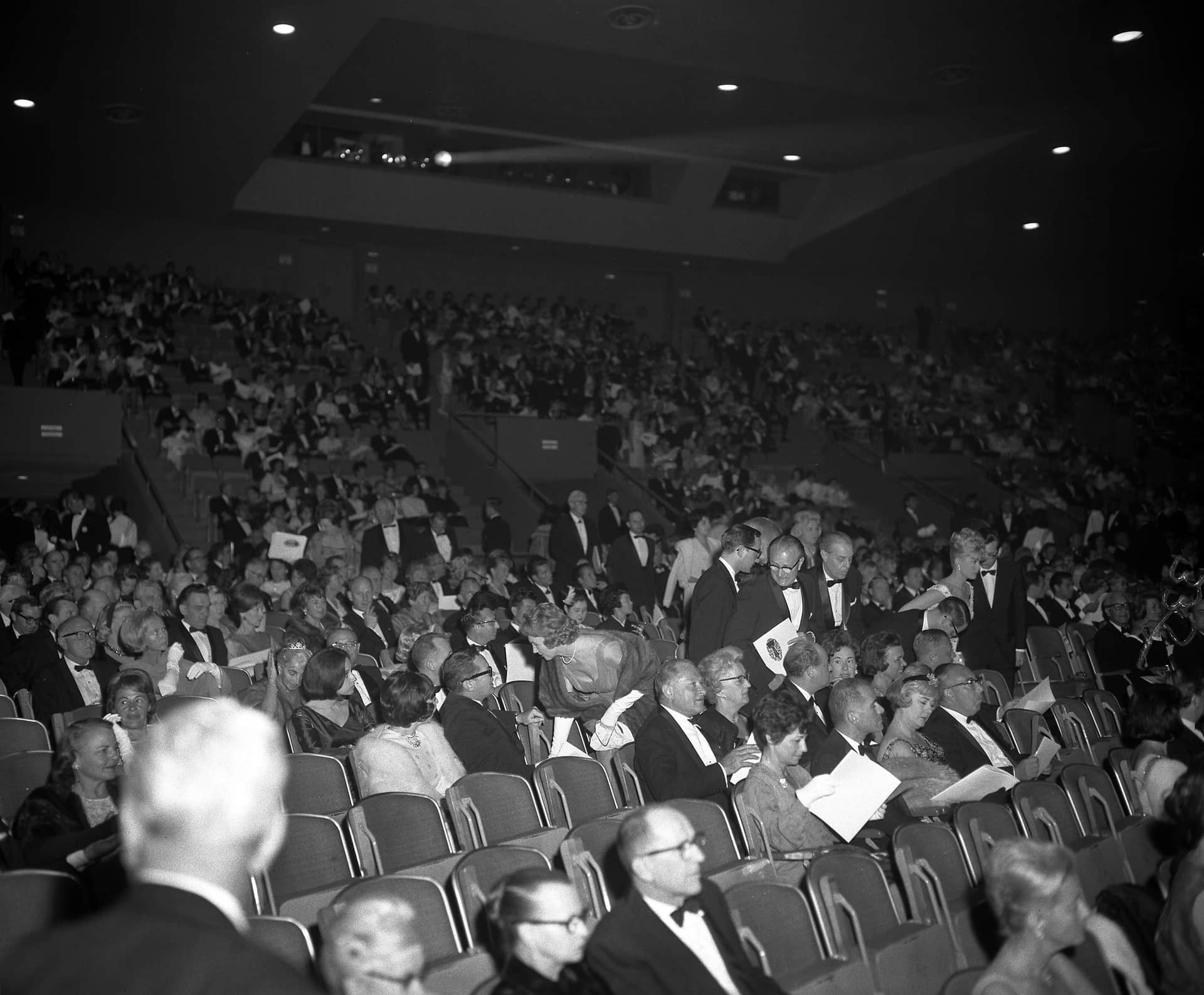The audience at the 1963 Academy Awards ceremony in the Santa Monica Civic Auditorium
Courtesy of Academy Awards show photographs, Margaret Herrick Library, Academy of Motion Picture Arts and Sciences
