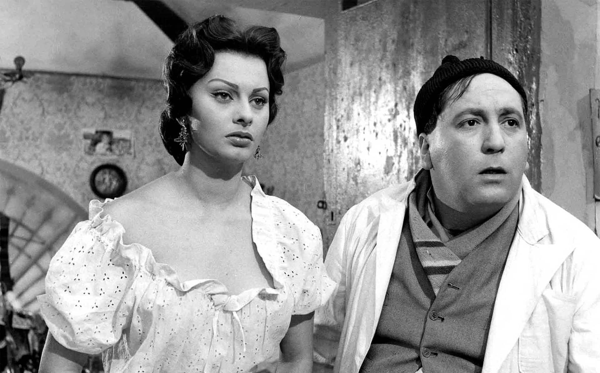 Nov7 GOLD OF NAPLES Loren1