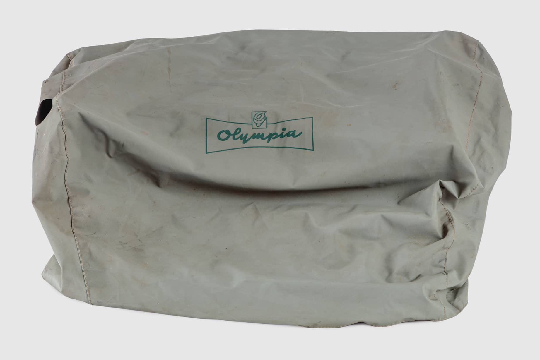 Typewriter used by Joseph Stefano to write the screenplay for Alfred Hitchcock's Psycho (1960). Academy Museum of Motion Pictures. Gift of Michael Eisenberg, 2016. Photo by Joshua White, JWPictures/©A.M.P.A.S.