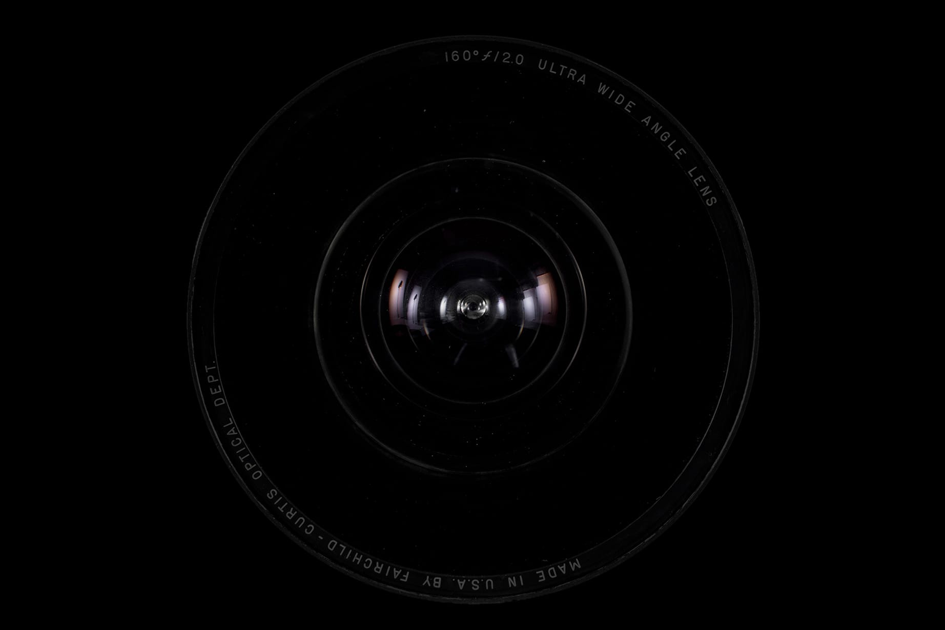 Cinerama ultra wide-angle lens