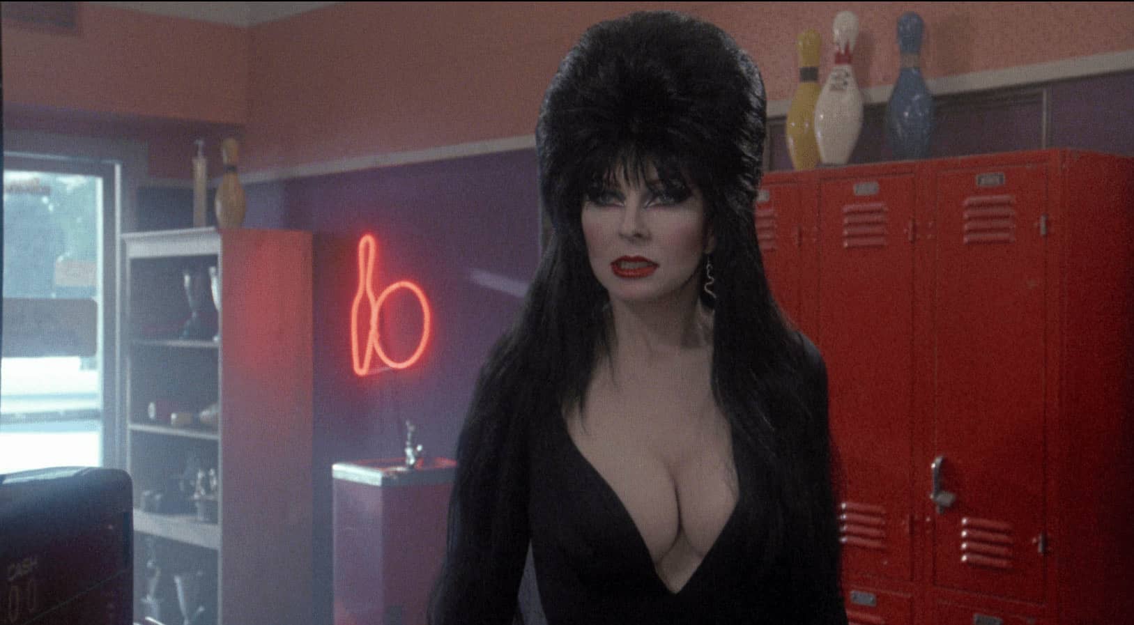 Jul19 ELVIRA MISTRESS OF THE DARK Spotlght4-banner