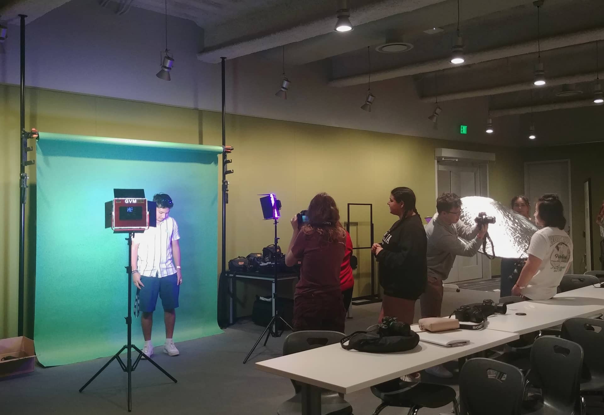 Drop-In Workshop for Teens: Photography and Lighting photo