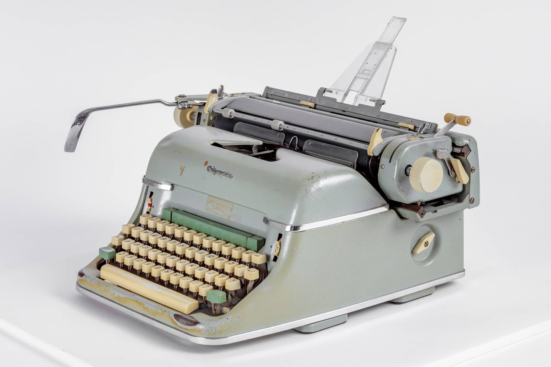 Typewriter used by Joseph Stefano to write the screenplay for Alfred Hitchcock's <i>Psycho</i> (1960). Academy Museum of Motion Pictures. Gift of Michael Eisenberg, 2016. Photo by Joshua White, JWPictures/©Academy Museum Foundation