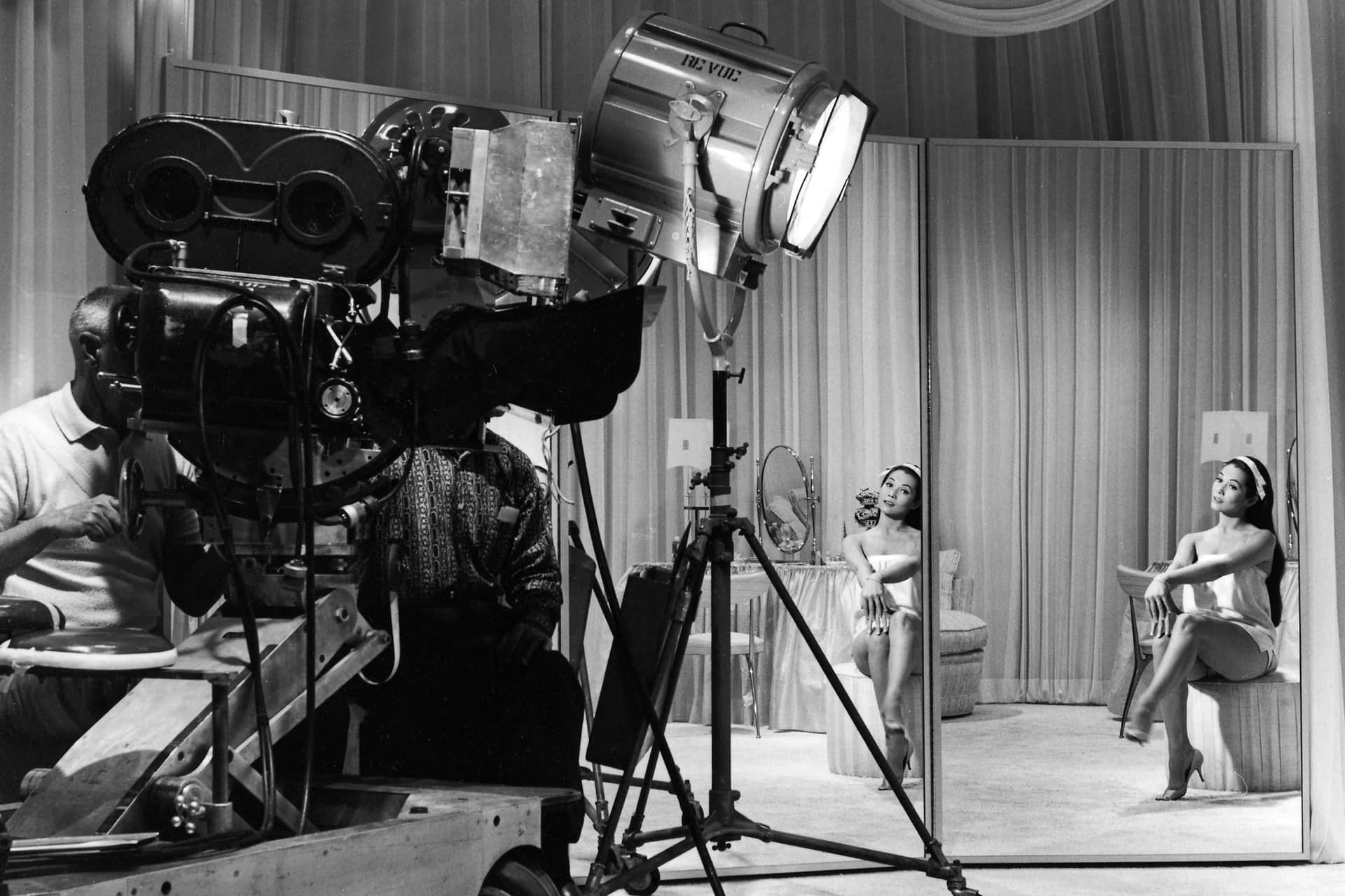 Hollywood-Chinese-Flower-Drum-Song