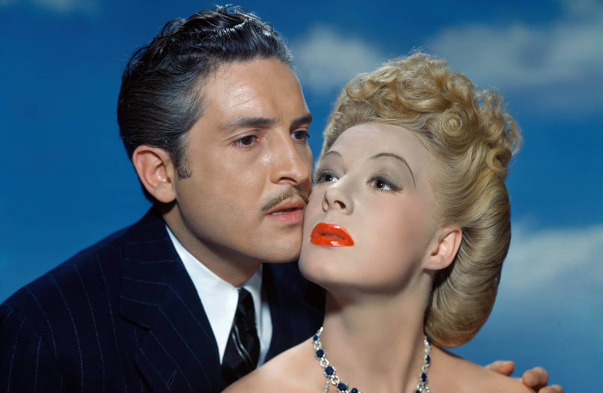 Dec17 INCENDIARY BLONDE PresentPast1