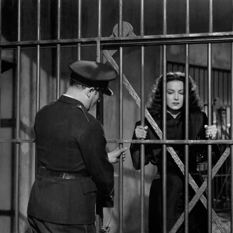 La diosa arrodillada (The Kneeling Goddess)